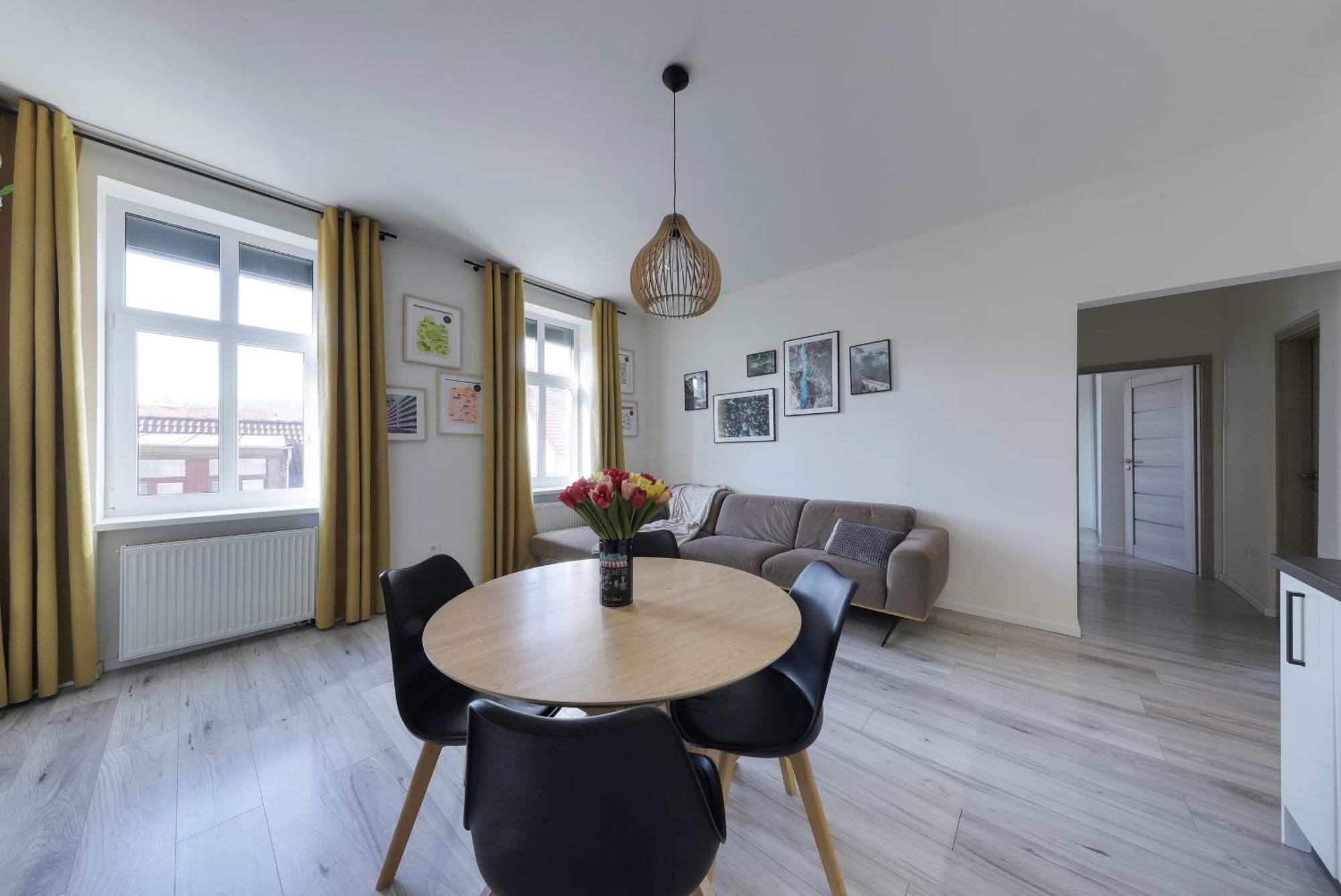 Lovely 2-Bedroom Apartment In Centre Of Μπρατισλάβα Εξωτερικό φωτογραφία